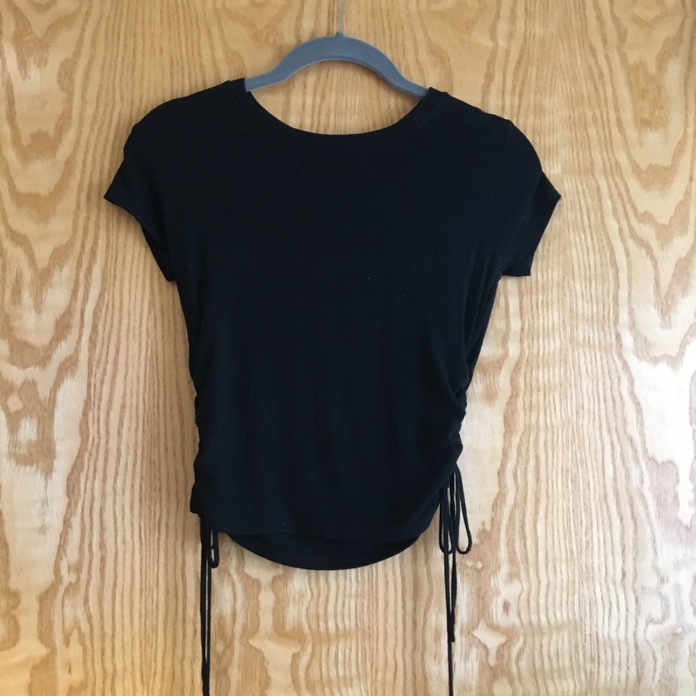 John Gaft cropped black tee. Size: OS